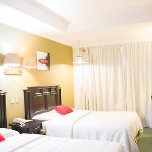 Hotel Ramada Inn